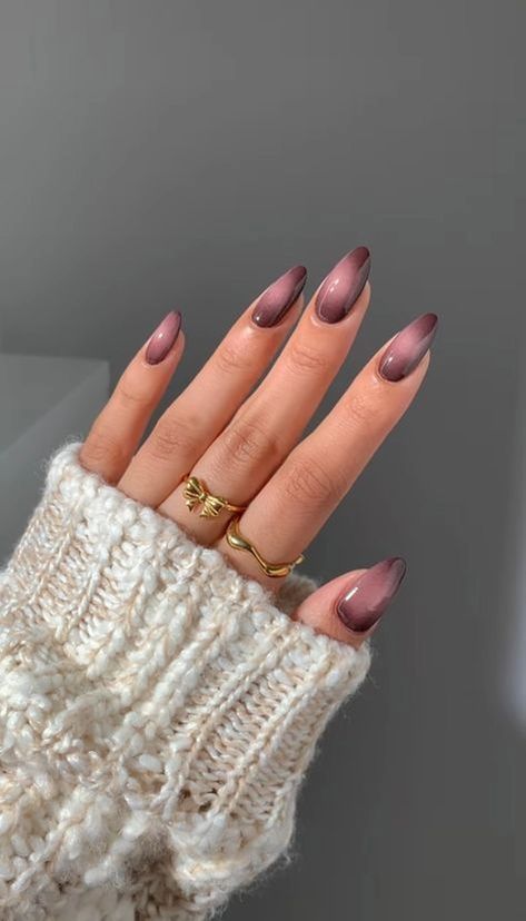 40 Stunning January Nail Art Ideas to Try in 2025 Gel X Oval Nails, Teddy Bear Aura Nails, Pretty Winter Nails Acrylic, Winter Nail Ideas, Simple Fall Nails, Bears Nails, January Nails, Fall Nail Trends, Fall Nail Art Designs