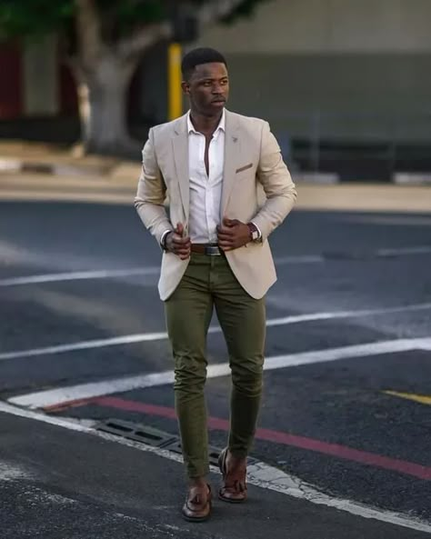 How to Pull Off Business Casual Outfits for Work – Svelte Magazine Loafer Outfit Men, Leather Loafers Outfit, Best Business Casual Outfits, Mens Business Casual, Blazer Outfits Men, Mens Business Casual Outfits, Black Men Fashion Casual, Mens Business, Men Fashion Casual Shirts