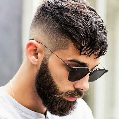 Short Hairstyles - Mid Skin Fade with Bangs Masculine Haircut, Mens Undercut, Hairstyles For Teenage Guys, Black Haircut Styles, Hairstyles Undercut, Undercut Hairstyle, Gentleman's Club, Man With A Beard, Crop Haircut