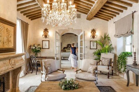 10 of the Best Hotels in Italy's Countryside Borgo Santo Pietro, Hotels In Tuscany, Countryside Hotel, Casa Country, Garden Suite, W Hotel, Chateau France, Luxury Suite, Design Hotel