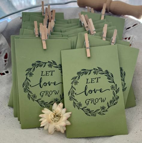 Grow Seeds, Gift For Guests, Seed Favors, Let Love Grow, Green Avocado, Sunflower Arrangements, Seed Wedding Favors, Baby Shower Deco, Seed Packaging