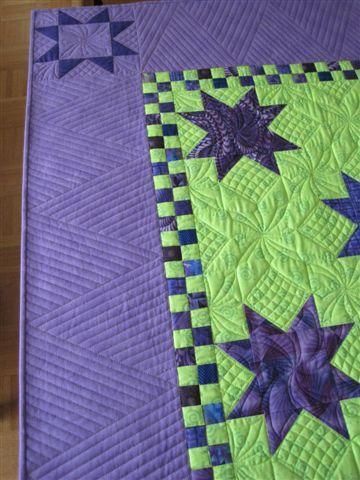 Love the quilting in the alternate blocks. | Quilting with Rulers | Pinterest | Quilts, Quilt border and Quilting designs Fmq Designs, Free Motion Designs, Free Motion Quilting Patterns, Machine Quilting Patterns, Freemotion Quilting, Longarm Quilting Designs, Straight Line Quilting, Machine Quilting Designs, Free Motion Quilt Designs