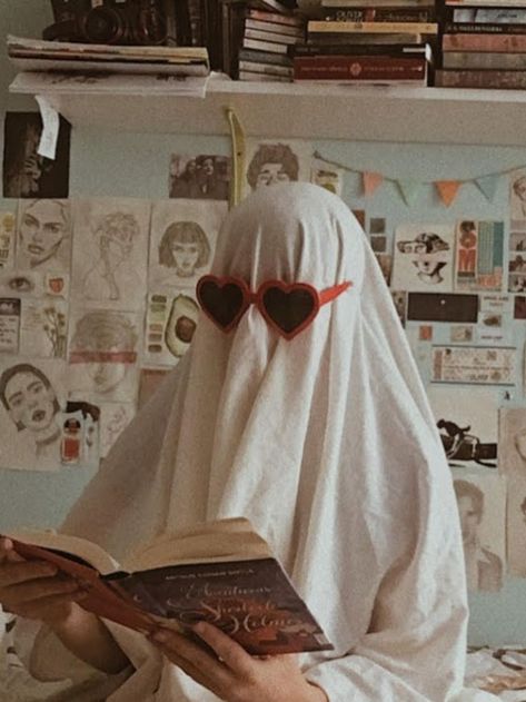 aesthetic | ghost photoshoot | vibes | dark academia vibes | aesthetic | halloween | fall | books | bookworm | heart glasses Cute Halloween Pics, Halloween Pics Aesthetic, Cute Hijab Outfits, Aesthetic Ghost, Dark Academia Vibes, Ghost Photoshoot, Fall Books, Halloween Photo Booth, Fall Drawings