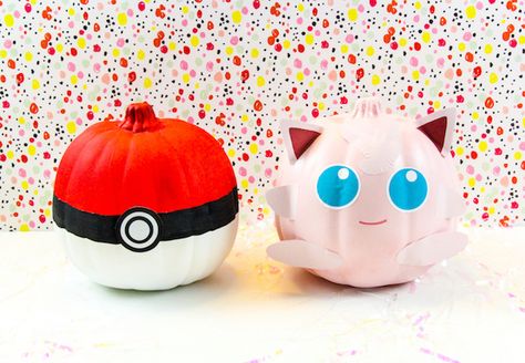 Non-scary Halloween crafts for kids: Jigglypuff and Poké ball pumpkin tutorial at Brite and Bubbly Halloween List, Scary Halloween Crafts, Halloween Ghost Craft, Pokemon Jigglypuff, Leftover Halloween Candy, Treats For Kids, No Carve Pumpkin Decorating, Pokemon Halloween, Halloween Craft Projects