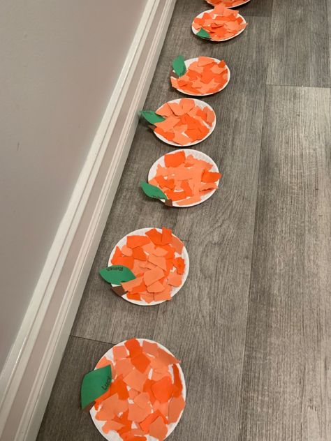 Summer Crafts Paper Plates, Paper Plate Fruit Craft, Orange Art And Craft For Preschool, Orange Fruit Classroom Theme, Fruit Week Preschool, Orange Paper Plate Craft, Fruit Themed Preschool Activities, Orange Color Day Activities, Preschool Orange Crafts