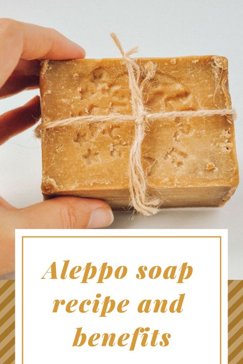 Aleppo Soap Recipe, Moisturizing Hand Soap, Aleppo Soap, Diy Soap Recipe, Coconut Bowls, Laurus Nobilis, Handmade Soap Recipes, Palm Leaf Plates, Healthy Superfoods