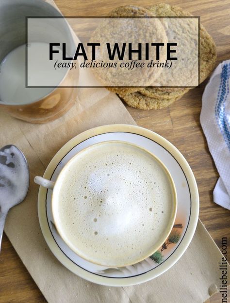 The flat white is a delicious coffee beverage popular in Australia, New Zealand, and South Africa. Flat White Recipe, Flat White Coffee, International Coffee, Australian Food, Delicious Coffee, Flat White, Coffee Creamer, Chocolate Coffee, Cheap Meals