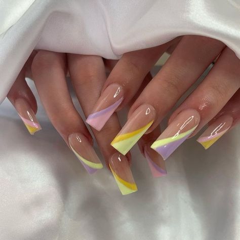 Half Heart Nails, Half Painted Nails, Heart Nails Almond, Square French Tip, Square French, Half Heart, Pastel Nails Designs, Edgy Nails, Painted Nails