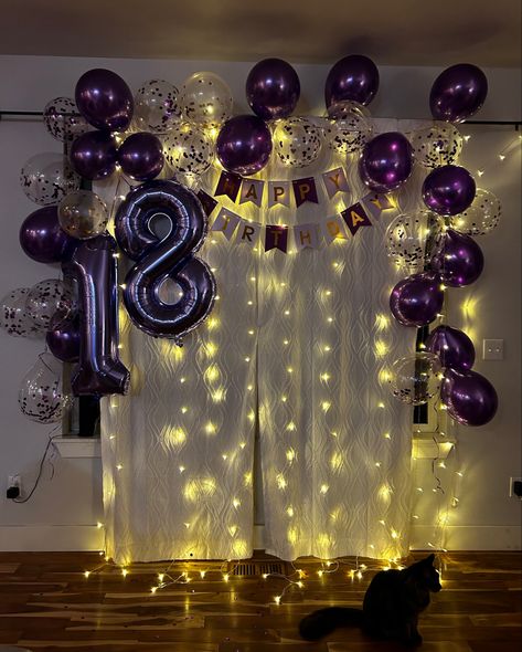 Decorating For 18th Birthday, 18th Birthday Decorations Aesthetic, Fairy Light Birthday Decor, 18th Birthday Party Ideas Decoration Photo Backdrops, 18th Birthday Backdrop Ideas, Diy 18th Birthday Decorations, 17 Birthday Decorations, 18th Birthday Decoration Ideas, 18th Party Decorations