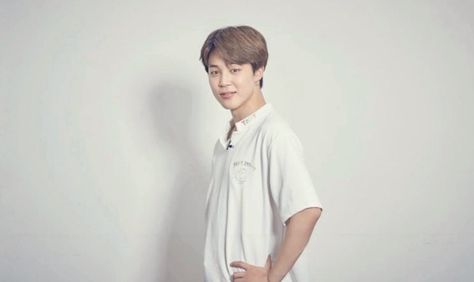 #JIMIN RUN BTS! EP.106 Jimin Run, Park Jimin Cute, Boy Poses, Run Bts, Park Jimin Bts, Album Bts, Foto Bts, Bts Pictures, Bts Photo