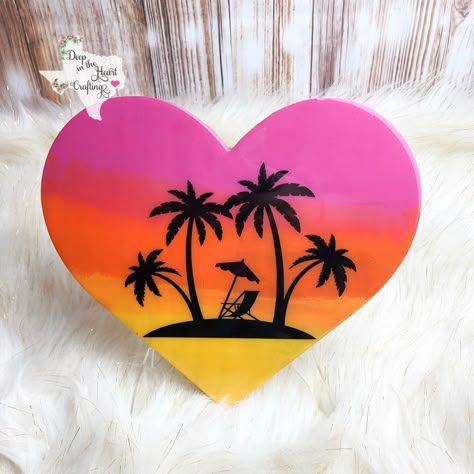 Heart Shape Painting Ideas, Painting On A Heart Shape Canvas, Painting On Heart Shaped Canvas, Heart Shape Canvas Painting, Heart Shaped Painting, Heart Shaped Canvas Painting Ideas, Heart Canvas Painting Ideas, Heart Art Projects, Heart Canvas Art