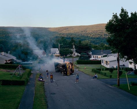 Gregory Crewdson Photography, Small Town Mystery, Gregory Crewdson, Narrative Photography, Twilight Photos, Small Town America, William Eggleston, American Photo, Popular Photography