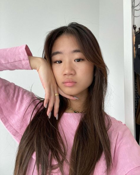 Erica Ha, Hair Inspiration Long, Sister Pictures, Girl Haircut, Haircut And Color, Rich Girl, Lady And Gentlemen, King Queen, Woman Face