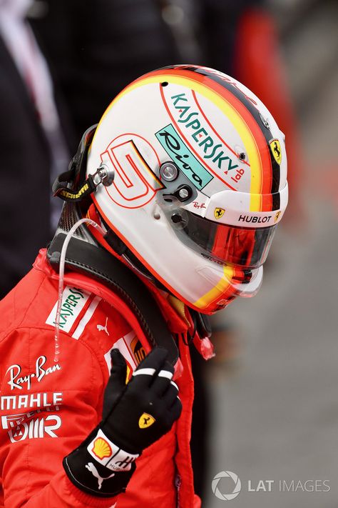 Sebastián Vettel, fourth place Vettel Helmet, Sebastian Vettel Helmet, Motogp Valentino Rossi, Helmet Tattoo, Ferrari Scuderia, Red Baron, F1 Wallpaper Hd, Formula 1 Car Racing, Racing Helmets