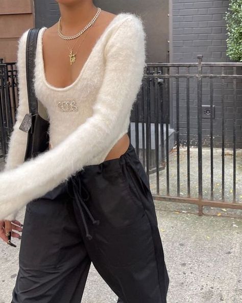 Long Sleeve Jumpsuit Casual, White Long Sleeve Jumpsuit, Low Cut Bodysuit, Casual Bodysuit, Streetwear Winter, Velvet Bodysuit, Casual Jumpsuit, Long Puff Sleeves, U Neck