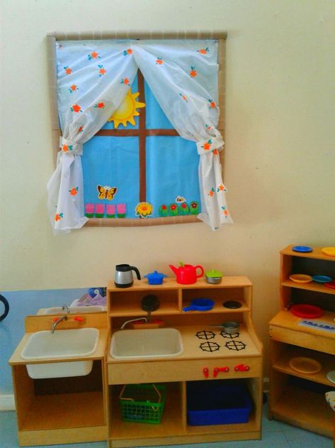 Classroom Play Kitchen Area, Daycare Kitchen Ideas Dramatic Play, Preschool Kitchen Center Decor, Kitchen Area Preschool, Dramatic Play Decor, Cozy Corner Daycare, Dramatic Play Window, Pretend Window In Classroom, House Center Preschool