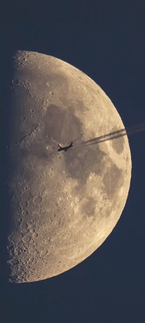 Moon and Airplane passing cropped mobile wallpaper 1080x2400 Fool Moon, Plane Wallpaper, Plane And Pilot, Airplane Flying, Luna Moon, Star Cloud, Laptop Wallpaper, Mobile Wallpaper, Stars And Moon