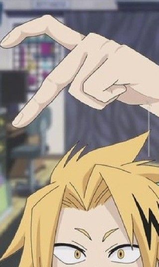 Anime Heart Hands, Heart Anime, Human Pikachu, Half Heart, Kaminari Denki, Heart Wallpapers, Anime Hands, Denki Kaminari, Matching Wallpaper