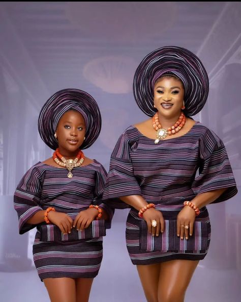 Nothing beats a mother's love❤ #sonoliciastrend #explore #asooke #nk #bride #fugu Aso Ofi Styles, Oleku Iro And Buba Ankara, Iro And Buba, Mum And Daughter Matching, Nigerian Women, Mum And Daughter, Nigeria Wedding, Ankara Dress Designs, Nigerian Lace Styles Dress