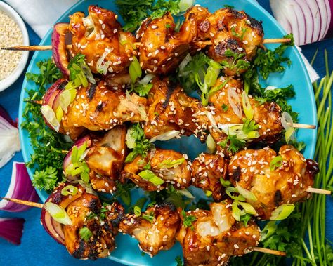 Korean Cauliflower Wings | BBQ Skewers - The Edgy Veg Korean Cauliflower, Wings Bbq, Shrimp Tostadas, Bbq Cauliflower, Edgy Veg, Vegan Bbq Recipes, Vegetarian Bbq, 20 Minute Dinners, Bbq Skewers