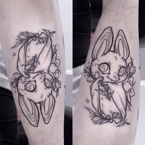 Wiktoria Sztompka on Instagram: “Little bat for super cute @shibainku 🌿 check her works! #battattoo #kawaiitattoos #animemasterink #kawaiitattoo #supercutetattoos…” Witchy Bat Tattoo, Bat Tattoo Stencil, Bat Chibi, Bat Tats, Cute Bat Tattoo, Bat Tattoo Design, Tattoo Bat, Bat Outline, Bat Tattoos