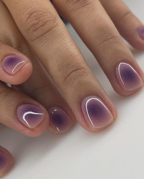 Cute Minimalist Nails, Dark Purple Aura, Purple Aura Nails, Easy Nail Art Ideas, Bright Nail Art, Aura Nails, Purple Aura, Summer Toe Nails, Plaid Nails