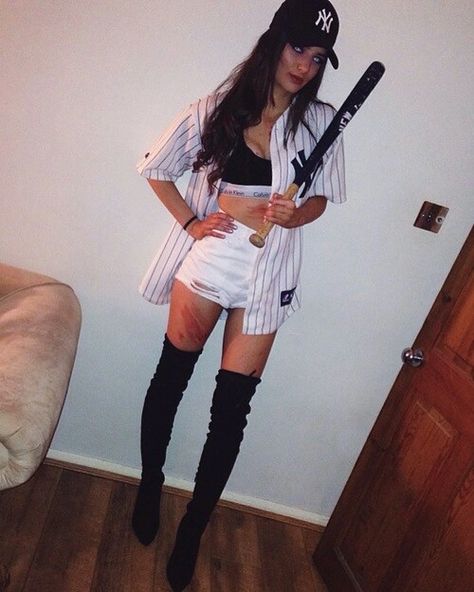 Baseball Halloween Costume, Baseball Player Costume, Gilmore Girls Quotes, Yankees Cap, Couples Halloween Outfits, Halloween Inspo, Trendy Halloween, Couple Halloween, Costume Shop