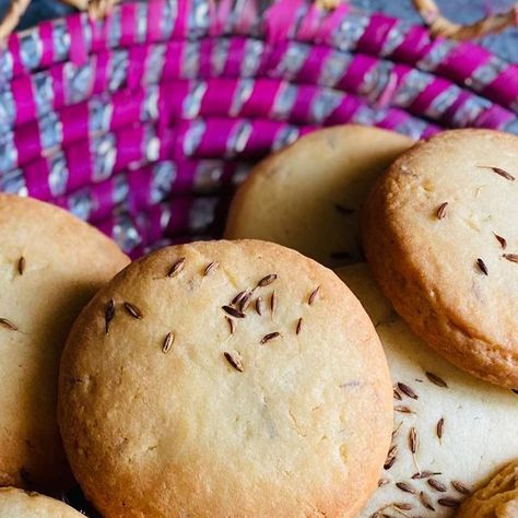 Zeera Biscuits, Make Biscuits, Krishna Temple, Pakistani Style, Sauce Pan, Cling Film, Icing Sugar, West Bengal, Radha Krishna