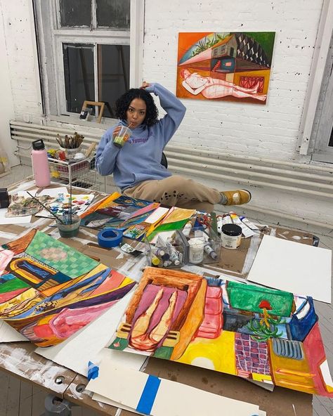 Artist Photoshoot, Successful Artist, Design Studio Office, Studio Artist, Girl Artist, Afrocentric Art, Black Art Painting, Art District, Pallet Painting