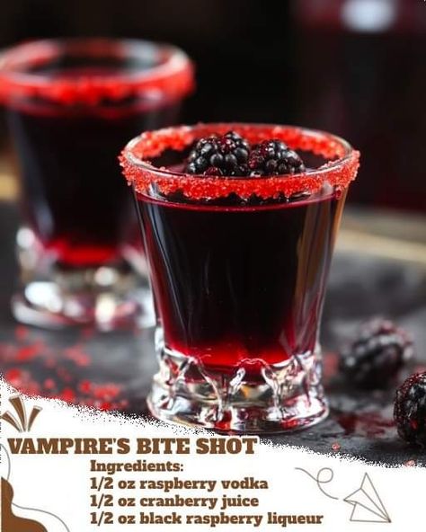 Fun Halloween Drinks, Halloween Themed Drinks, Vampire Bite, Bartender Drinks Recipes, Halloween Party Drinks, Halloween Drinks Alcohol, Halloween Cocktail, Raspberry Vodka, Yummy Alcoholic Drinks