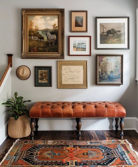 gallery wall art vintage style Gallery Wall Old Frames, Elegant Gallery Wall, 1920s Living Room, Free Wall Art Prints, Gallary Wall, Polo Lounge, Office Redo, Galley Wall, Oil Painting Gallery