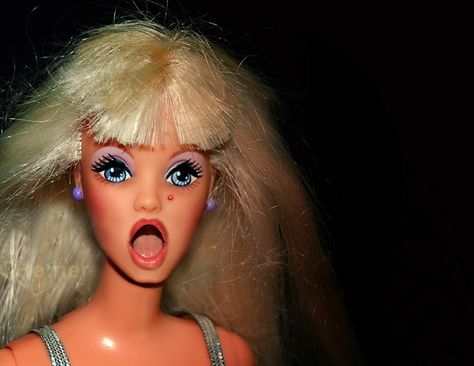 Barbie is shocked Hilarious. Humor Barbie, Jerry Springer Show, Barbie In Real Life, Crazy Barbie, Barbie Meme, Barbie Memes, Jerry Springer, Expressive Faces, Barbie Funny