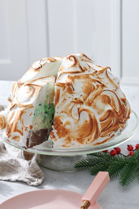 Holiday Baked Alaska Christmas Baked Alaska, Baked Alaska Recipe Traditional, Baked Alaska Recipe, Alaska Food, Toasted Meringue, 1st February, Baked Alaska, Delicious Brownies, No Bake Brownies