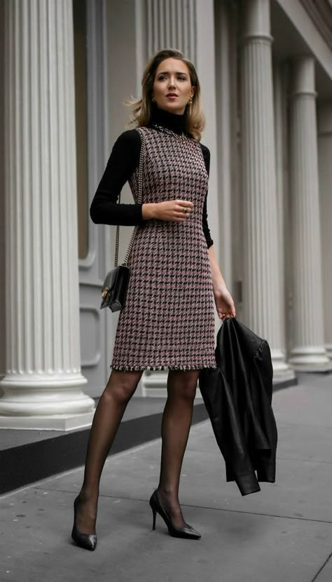 . Mode Chanel, Houndstooth Dress, Womens Business Casual, Tweed Dress, Professional Fashion, בר מצווה, Business Dresses, Work Style, Professional Outfits