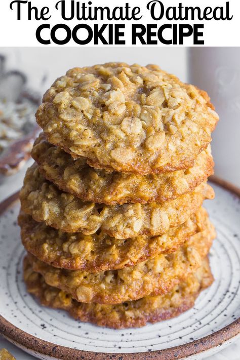 This is the Ultimate Oatmeal Cookie Recipe and is perfect for any occasion! Made with a rich buttery oatmeal base, a chewy texture, and super soft center. These are hands down the best oatmeal cookies! Quaker Oats Oatmeal Cookies, Instant Oatmeal Cookies, Quaker Oats Oatmeal, Soft Oatmeal Cookies, The Best Oatmeal, Peanut Butter Cookie Bars, Oatmeal Cookie Recipe, Best Oatmeal Cookies, Soft Cookie Recipe