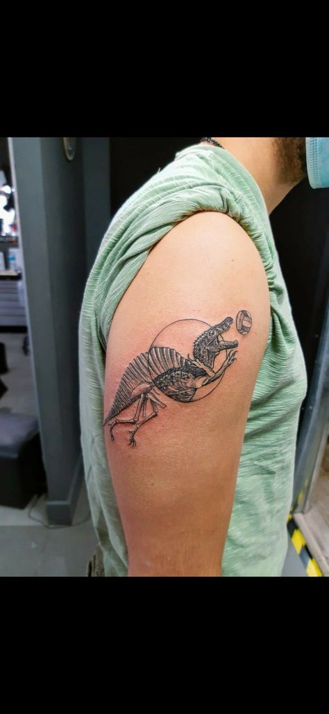 Spinosaurus half skeleton tattoo doing a volleyball spike By matheustrad Half Skeleton Tattoo, Spinosaurus Tattoo, Spike Tattoo, Tattoo Dino, Jurassic Park Tattoo, Volleyball Spike, Half Skeleton, Skeleton Tattoo, Half Skull