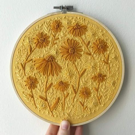 Hoop Painting, Creative Embroidery, 자수 디자인, Favourite Colour, Modern Embroidery, Embroidery Hoop Art, Embroidery Craft, Crafty Craft, Hand Embroidery Patterns