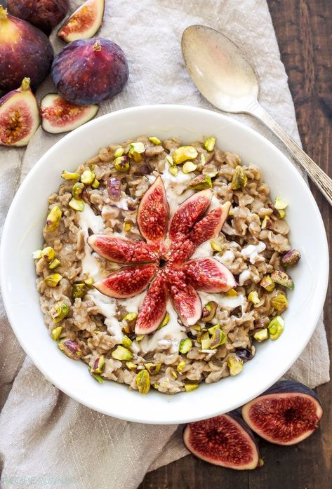 Fig Oatmeal, Figs Breakfast, Low Sodium Recipes Blood Pressure, Blood Pressure Food, Fig Recipes, Oatmeal Bowls, Fruity Recipes, Honey Recipes, Oats Recipes