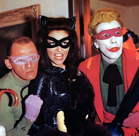 Batman The Movie 1966, Lee Meriwether, 60s Tv Shows, James Gordon, Batman Tv Show, Batman 1966, Julie Newmar, Batman Tv Series, Adam West