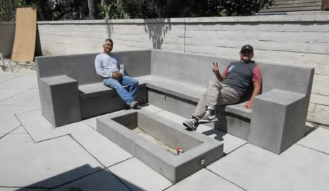 Diy Concrete Bench Outdoor, Cement Benches Outdoor Seating, Diy Concrete Bench, Bench Fire Pit, Cemcrete Floors, Concrete Bench Outdoor, Concrete Sofa, Concrete Bench Seat, Built In Garden Seating