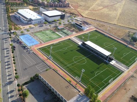 Sports Academy Design, Training Center Design, Sports Training Facility, Sports Facility Architecture, Mini Soccer, Sports Facility, Soccer Academy, City Maps Design, Sports Academy