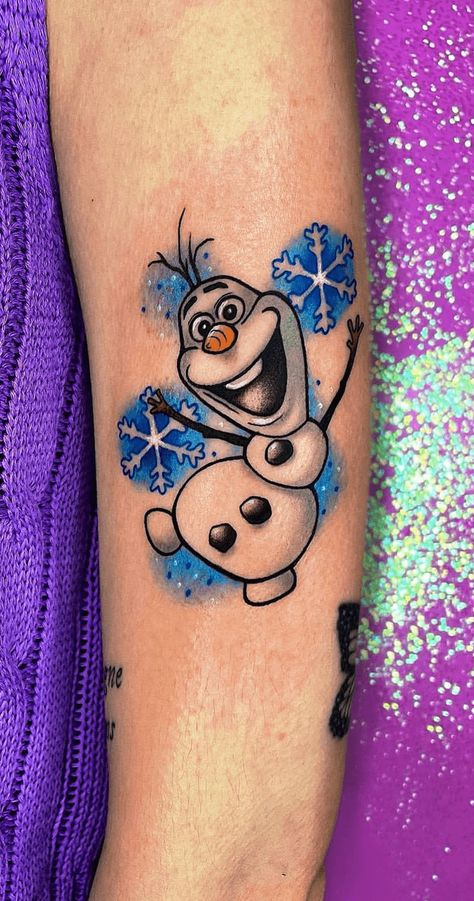 Balloon Animals Tattoo, Disney Christmas Tattoo, Olaf Tattoo Ideas, Frozen Tattoo Disney, Disney Frozen Tattoo, Disney Arm Tattoo, Frozen 2 Tattoo, Frozen Tattoo Ideas, Unique Disney Tattoos