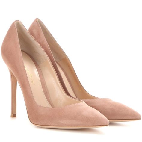 Gianvito Rossi 'Gianvito 105' Praline Suede Pumps as seen on Kate Middleton, The Duchess of Cambridge Kate Middleton Shoes, Pink Suede Shoes, Pink Suede Pumps, Beige Pumps, Heels Pink, Rossi Shoes, Suede Leather Shoes, Nude Shoes, Pink Pumps