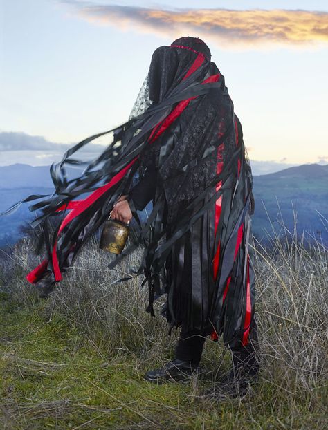 Traditional & Ceremonial Pagan Costumes of Europe - Album on Imgur Charles Freger, Pagan Rituals, Art Premier, Folk Costume, Anthropology, Larp, 21st Century, Jaguar, Ritual