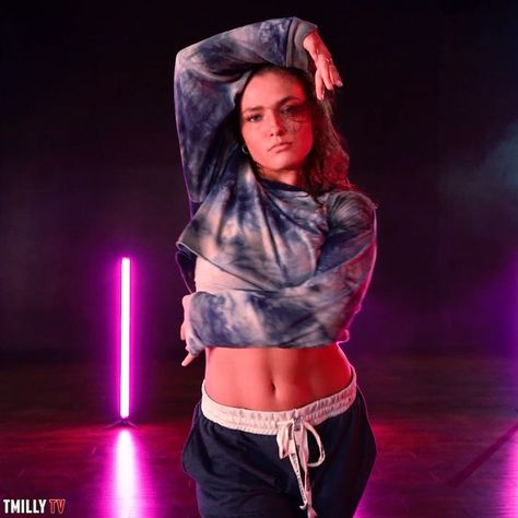 Jade Chynoweth Dancing, Jade Chynoweth, Friend Groups, Bust A Move, Jazz Funk, Dance Photography, Just Dance, Dance Videos, Dream Life