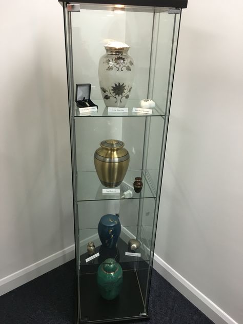 Urns Urn Display At Home Ideas, Urn Memorial Display Home, Urn Ideas For Ashes, Urn Display At Home, Cremation Urn Display, Modern Wall Niche, Urn Ashes, Rose House, Cremated Remains