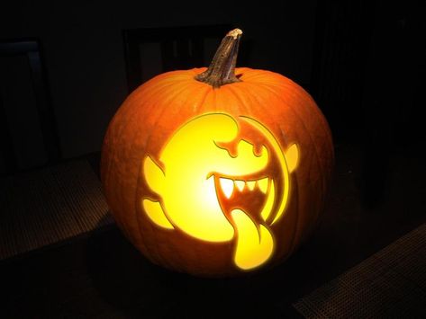 Pumpkin Carving Games, Pumpkin Carving Template, Pumpkin Cravings, Pumpkin Carver, Creative Pumpkin Carving, Amazing Pumpkin Carving, Easy Pumpkin Carving, Pumpkin Carving Designs, Halloween Pumpkin Designs