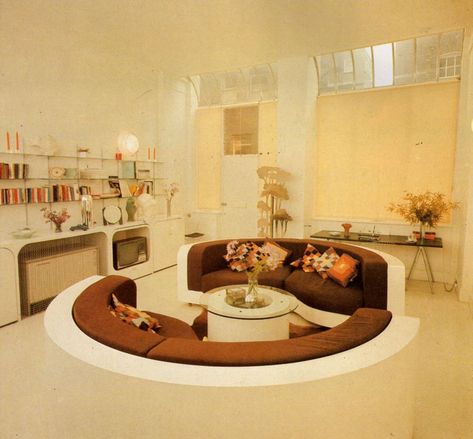 70s Sofa, Groovy Interiors, 1970s Interior Design, Vintage Home Decor Farmhouse, 60s Interior, 70s Interior Design, Design Scrapbook, 70s House, 70s Interior