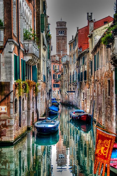 Residental back canals of Venice Italy | by mbell1975 Europe Honeymoon, Venice Painting, Venice Canals, Venice Travel, Italy Vacation, Places Of Interest, Venice Italy, Places Around The World, Italy Travel