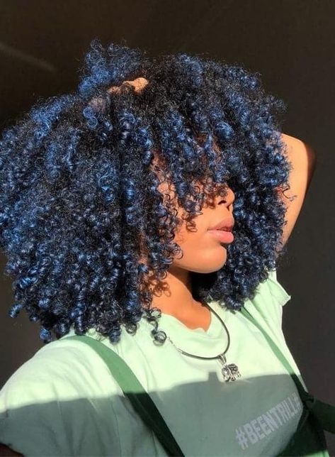 21 Sumptuous Blue Hair Highlights for Women – HairstyleCamp Hair Growth Formula, Dyed Curly Hair, Pelo Afro, Dyed Natural Hair, Natural Hair Inspiration, Natural Hair Tips, Natural Curls, Afro Hairstyles, Aesthetic Hair